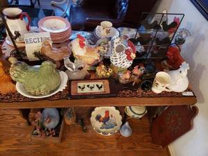 lot 57 image: Large Rooster and Chicken Lot Plates, Pitcher, Cookie Jar, Clock, Ceramics and More