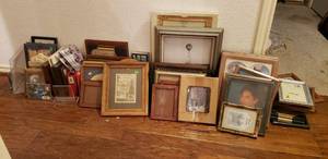 lot 109 image: Picture Frames in various sizes, some unopened from packaging