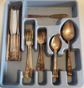 lot 187 image: Community Silverware Matching Set and Tray