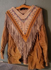 lot 116 image: JLC New York Leather Jacket Size MM and J4 West Ghani Leather Poncho Size L