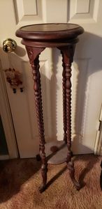 lot 119 image: 30 Inch Spiral Leg Plant Stand