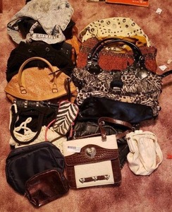 lot 251 image: Assorted Purses, some well worn