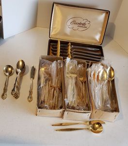 lot 212 image: Royal Elegance Nickel Plated Silverware Set, International China Spoons and Butter Knife, Everbrite Stainless Knife Set in Box