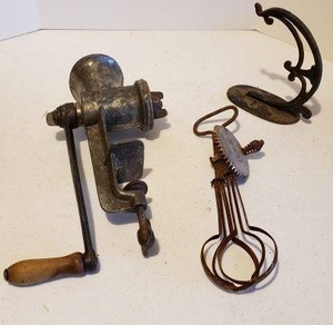 lot 219 image: Keystone Vintage Food Grinder, Vintage Egg Beater and Cast Iron Wall Hook