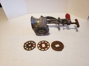 lot 220 image: Maid of Honor Food Grinder with Attachments