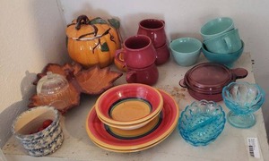 lot 289 image: Colorful Dishes, Pumpkin Cookie Jar, Purple Vision Corning Dish with Lid, see Pictures