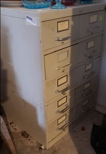 lot 290 image: Locking Cabinet with Drawers and Contents of Drawers (Includes Christmas and Thanksgiving Dishes)