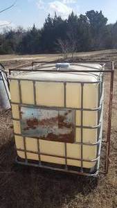 lot 581 image: IBC Tank