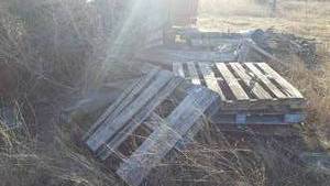 lot 595 image: Old Wooden Pallets