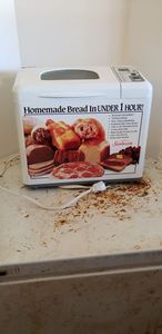 lot 308 image: Sunbeam Bread Maker Model 5833, Looks Unused