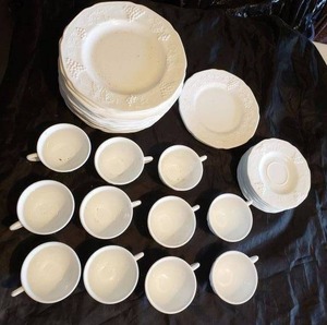 lot 274 image: Milk Glass Plates, Cups and Saucers Grape Vine Pattern, see Pictures