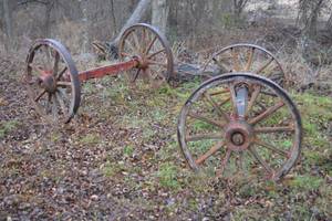 lot 826 image: Antique Wood Wagon parts Wheels, Tongue, springs