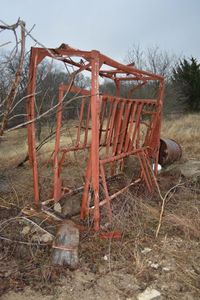 lot 817 image: live stock chute