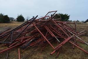 lot 815 image: Large lot of Fencing pipe much of it is steel double wall drilling pipe.