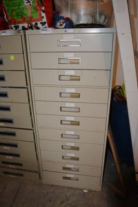 lot 287 image: Storage Drawer Cabinet and Contents (Mostly Christmas Glassware)