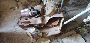 lot 470 image: Riding Canteens and Canteen Leather holders and Saddle Bags
