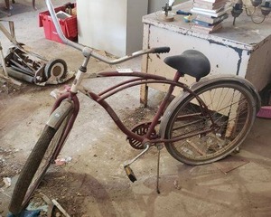 lot 463 image: FS Elite Convertible Cruiser Bicycle