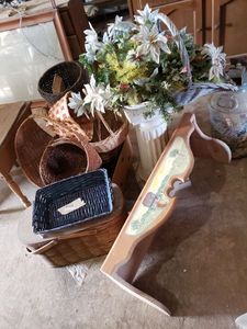 lot 516 image: Baskets, Pillar and Wooden Decorative Shelf, 3 Ft. Wide