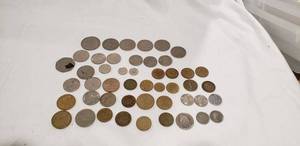 lot 749 image: Foreign coins, assorted