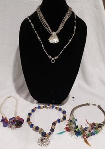 lot 750 image: Glass bead jewelry. 5 ct. Includes Dichroic glass, vintage glass breads and Czechoslovakian faceted.