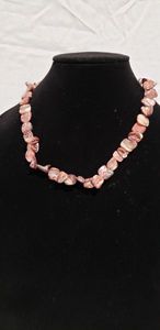 lot 751 image: Sterling Mexico shell necklace with sterling toggle clasp. Marked 925 Mex. 18L