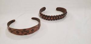 lot 693 image: Vintage Copper bracelets. Set of 2