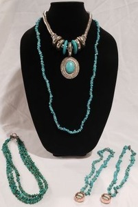 lot 717 image: Genuine turquoise chip bead and Faux turquoise fashion necklace selection 5 ct.