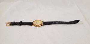 lot 637 image: Bulova watch with orig Leather band