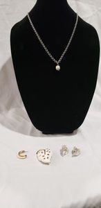 lot 647 image: Sarah Coventry jewelry, all marked