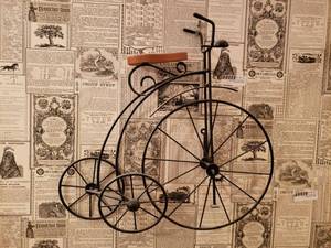 lot 110 image: Vintage Wire Bicycle Wall Art
