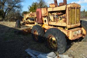lot 542 image: Galion road Grader with 13 Foot Blade