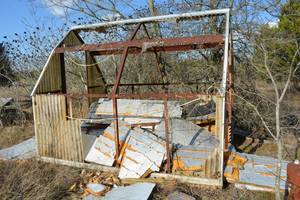 lot 547 image: Greenhouse metal Frame