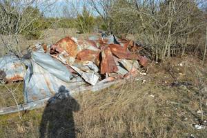 lot 551 image: Scrap Metal Pile