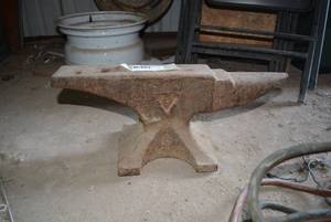 lot 374 image: Anvil vintage cast