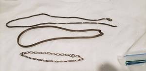 lot 796 image: Necklace stamped 925 on clasp and Box Chain Necklace stamped Italy 925