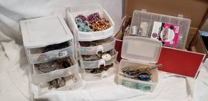 lot 811 image: Fashion Jewelry and Containers