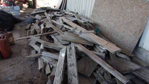lot 572 image: Scrap Wood Pile