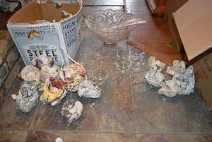 lot 75 image: Glass Punch Bowl 14x7 , Ladel and Punch Cup Set