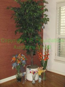 lot 15 image: Artificial tree 90 tall and flowers