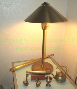 lot 26 image: Brass collectibles including kaleidoscope and lamp