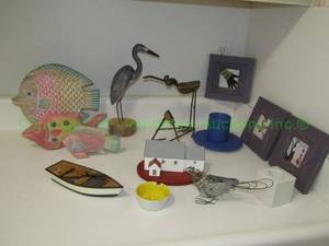 lot 37 image: Nautical theme collectibles as shown