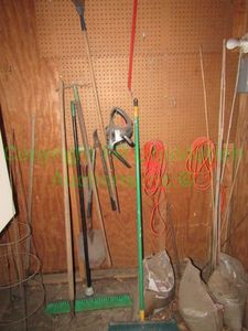 lot 117 image: Assorted gardening and outdoor tools as shown