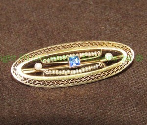 lot 107 image: Vintage 10k Italy stamped gold brooch