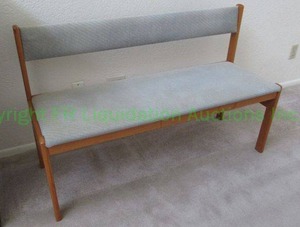 lot 82 image: Teak wood cushioned day bench 48 x 30 x 19