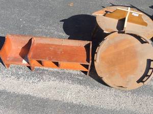 lot 274 image: ROUND TABLE (NEEDS REATTACHMENT) & DESKTOP ORGANIZER