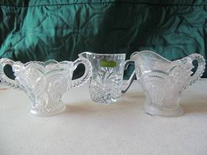 lot 82 image: 3 Irena 24% lead crystal creamsugar dishes