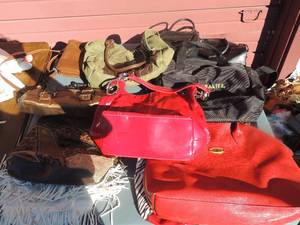 lot 104 image: Large box of assorted purses and hand bags