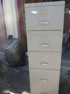 lot 119 image: Tan file cabinet 5 drawer HEAVY 57tall 18wide 28deep