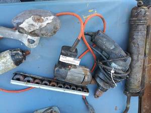 lot 170 image: Grease guns, electric drill, drill grinder, impact socket set impact drill