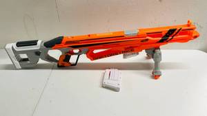 lot 16 image: Nerf Raptor Stricke Sniper Rifle